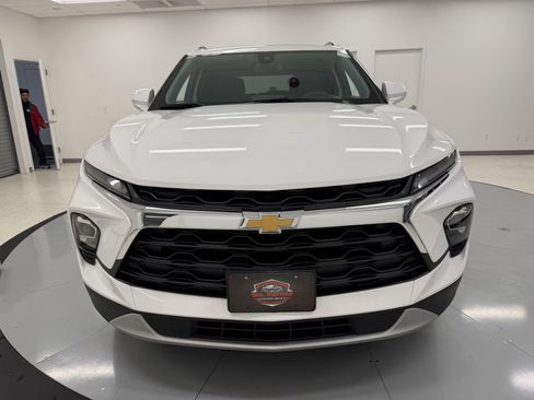 Used 2023 Chevrolet Blazer LT w/ Convenience Package image 2