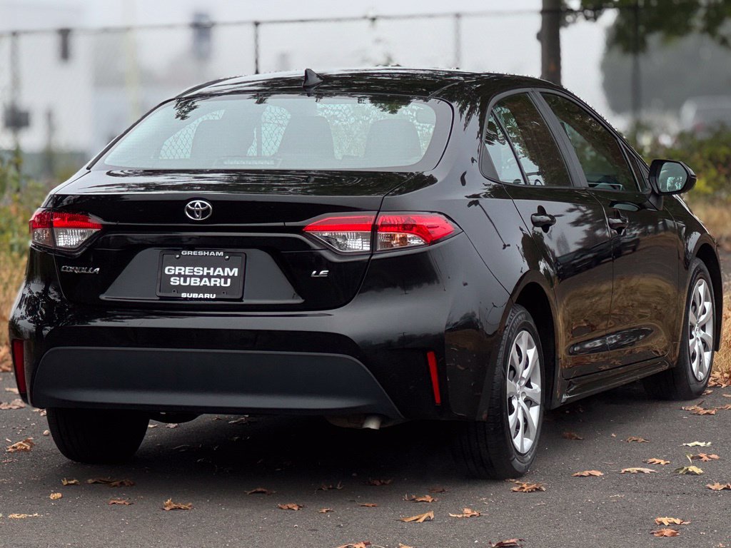 Used 2025 Toyota Corolla LE FWD image 7