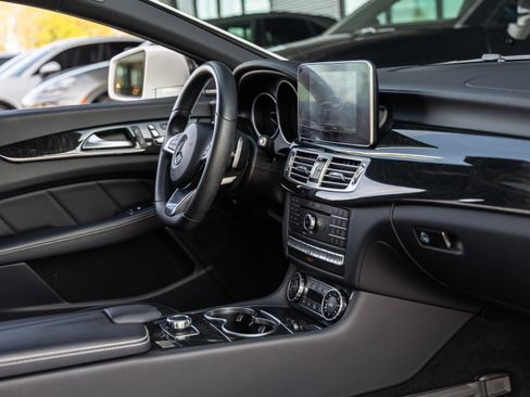 Used 2016 Mercedes-Benz CLS 400 image 40