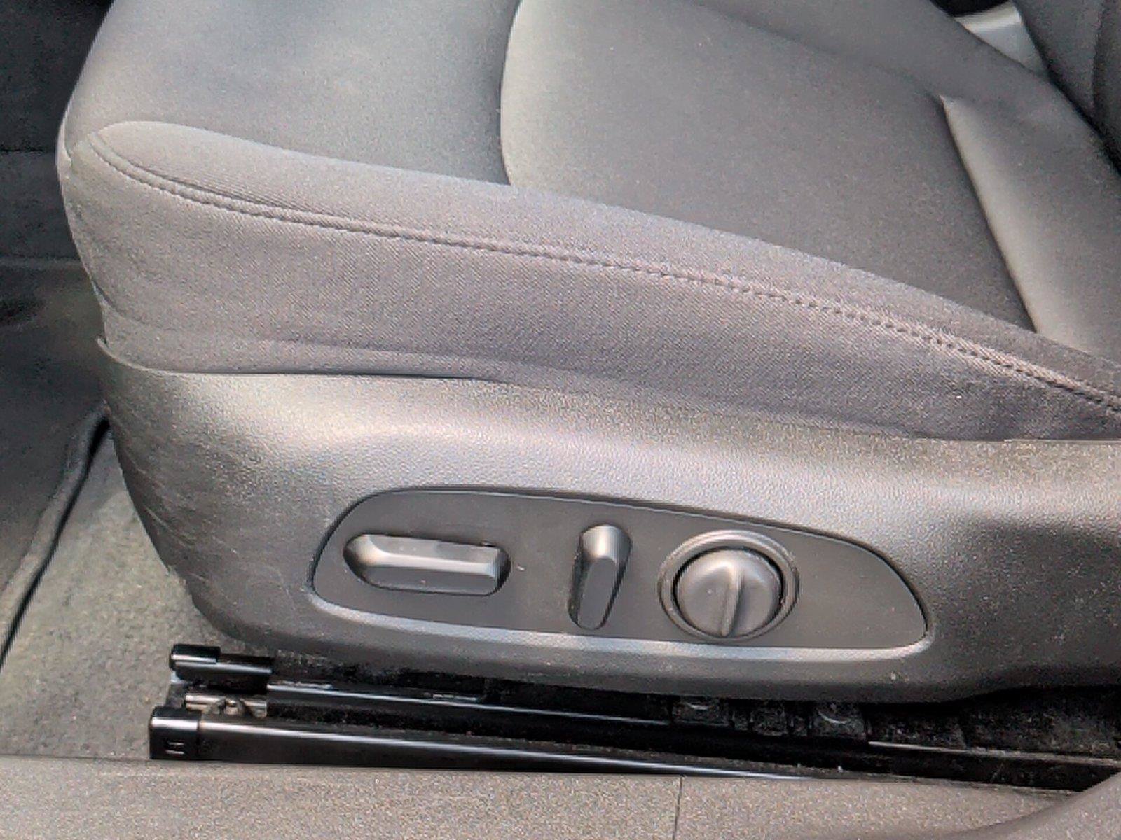 Used 2023 Chevrolet Malibu LT FWD image 11