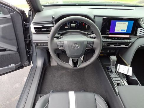 New 2026 Toyota Camry SE FWD image 10