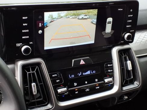 Used 2023 Kia Sorento S FWD image 21