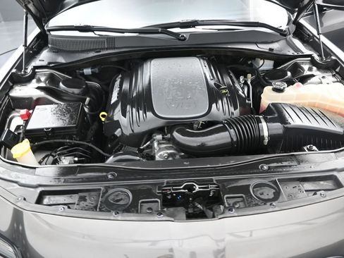 Used 2023 Chrysler 300 S w/ Comfort Group RWD image 16