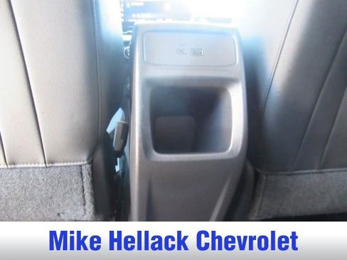 Used 2025 Chevrolet Trax LT w/ Driver Confidence Package image 18