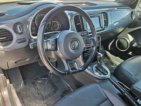 Used 2019 Volkswagen Beetle 2.0T SE FWD image 10