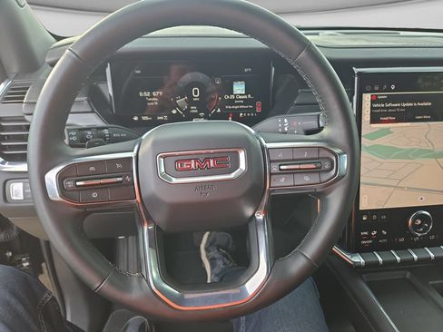 Used 2025 GMC Acadia Elevation AWD/4WD image 30