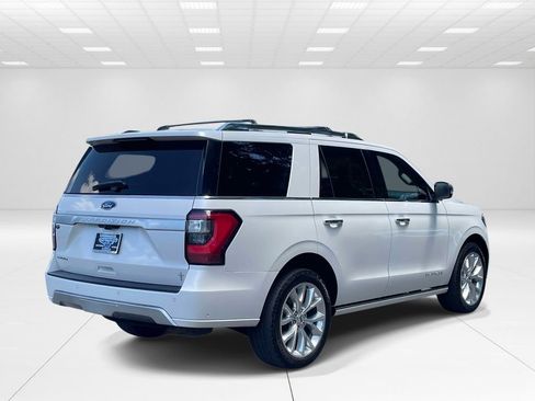 Used 2019 Ford Expedition Platinum AWD/4WD image 6