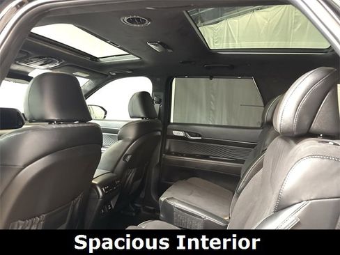 Used 2024 Hyundai Palisade Calligraphy image 14