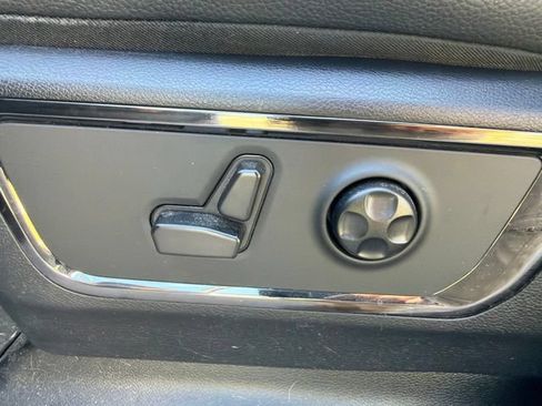 Used 2025 RAM 1500 Limited AWD/4WD image 34