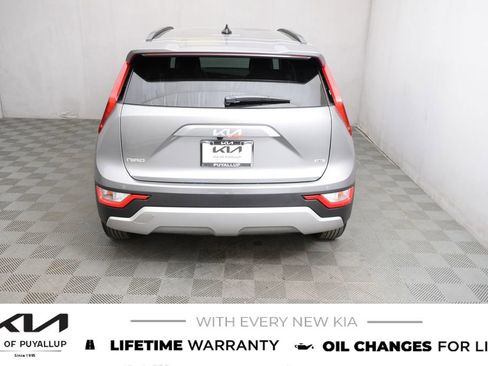 New 2026 Kia Niro EX FWD image 6