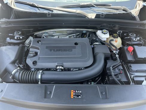 Used 2025 Buick Envision Preferred AWD/4WD image 12