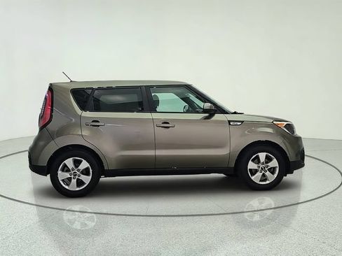 Used 2019 Kia Soul FWD image 7