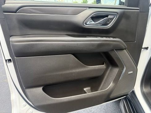 Used 2021 GMC Yukon AT4 w/ Rear Media and Nav Package AWD/4WD image 7