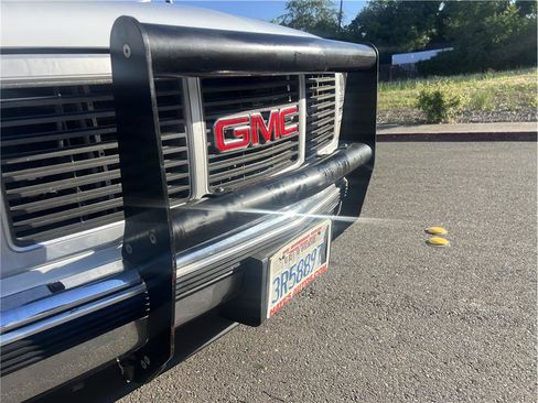 Used 1989 GMC Sierra 2500 2WD Regular Cab image 17