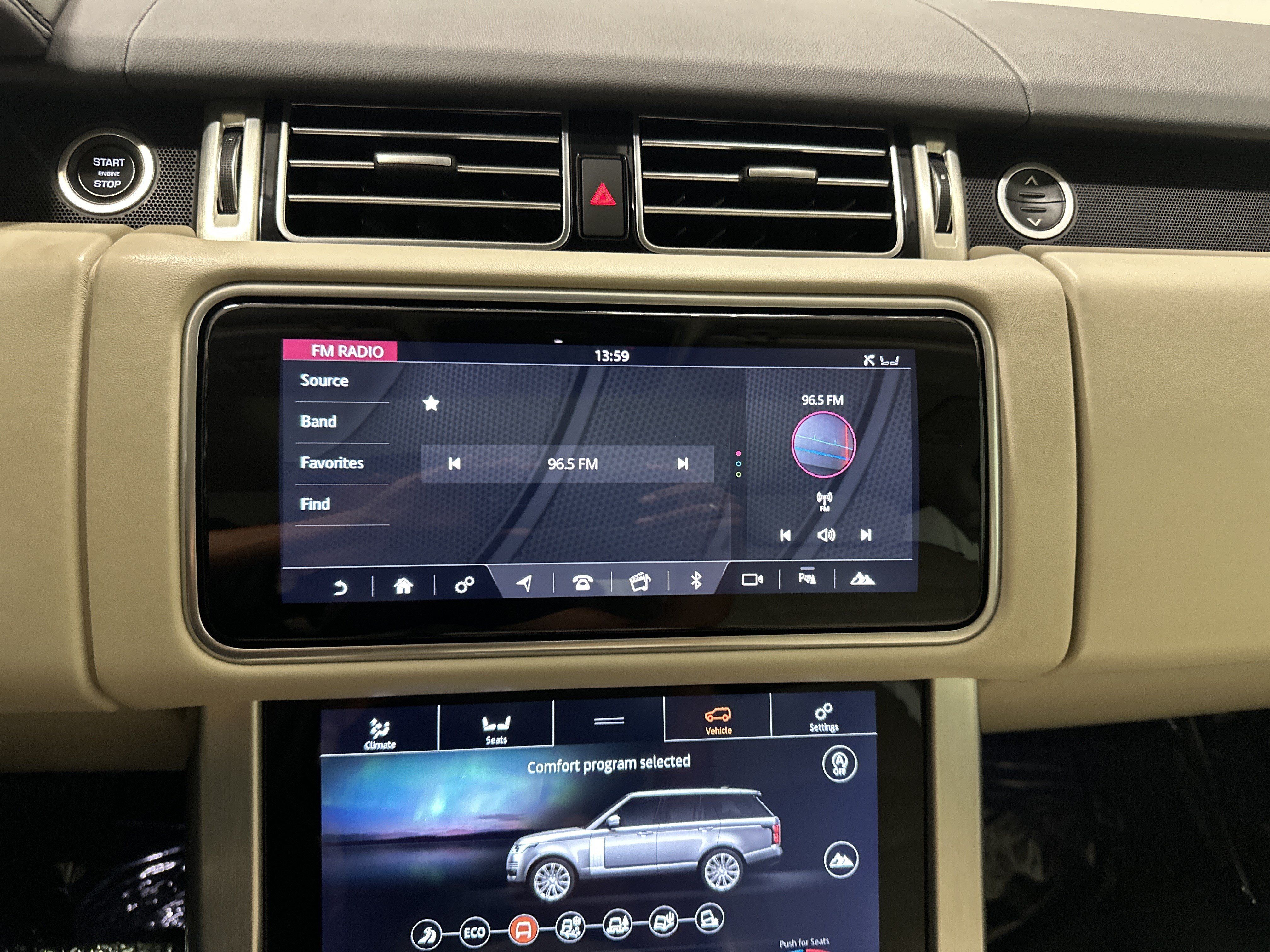 Used 2020 Land Rover Range Rover HSE AWD/4WD image 23