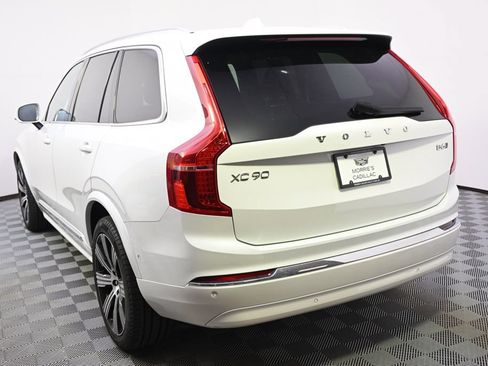 Used 2023 Volvo XC90 B6 Ultimate w/ Protection Package AWD/4WD image 4
