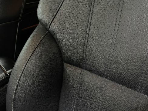Used 2016 Mercedes-Benz GL 450 4MATIC w/ Premium I Package image 18