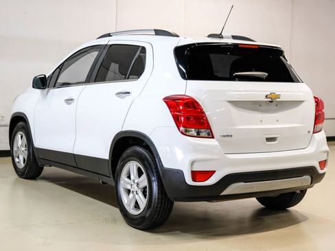 Used 2020 Chevrolet Trax LT w/ LT Convenience Package image 10