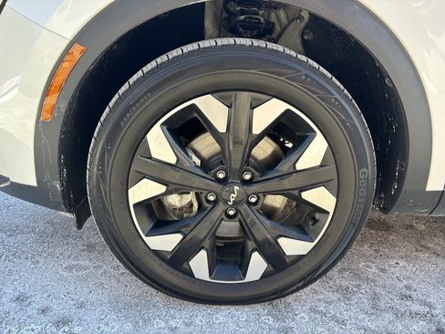 Used 2023 Kia Sportage X-Line image 11