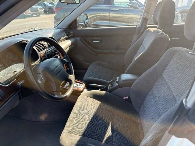Used 2000 Subaru Outback Wagon AWD/4WD image 5