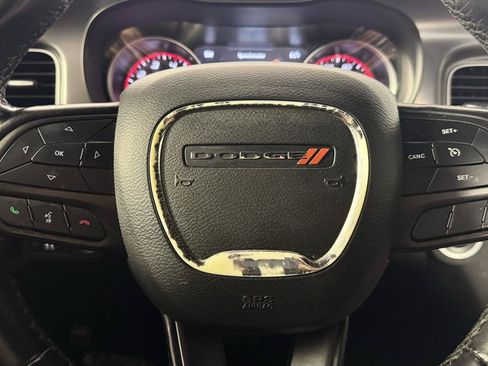 Used 2021 Dodge Charger SXT RWD image 16