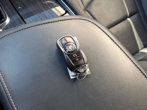 Used 2023 Buick Enclave Essence w/ Experience Buick Package image 10