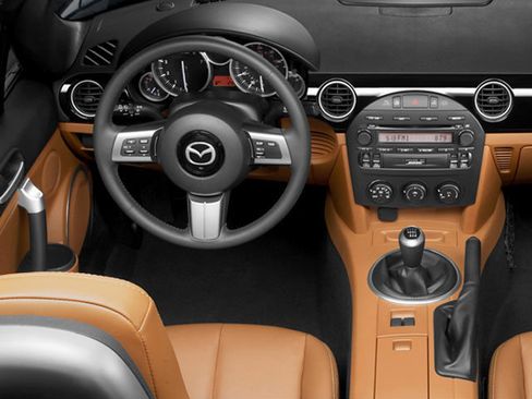 Used 2008 MAZDA MX-5 Miata Touring RWD image 4