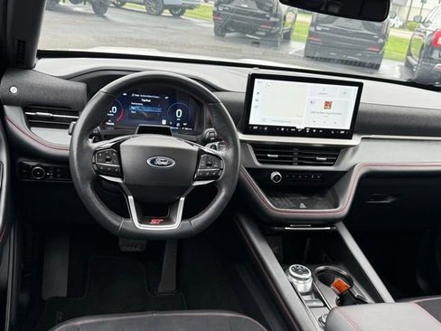 Used 2025 Ford Explorer ST AWD/4WD image 7