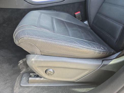 Used 2024 Mercedes-Benz GLE 450 4MATIC image 28