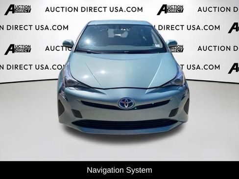 Used 2016 Toyota Prius Four FWD image 2