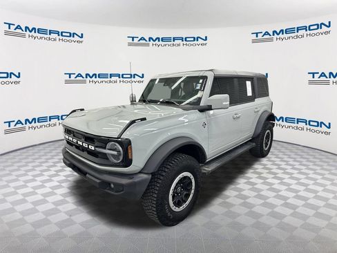Used 2024 Ford Bronco Outer Banks w/ Sasquatch Package AWD/4WD image 1