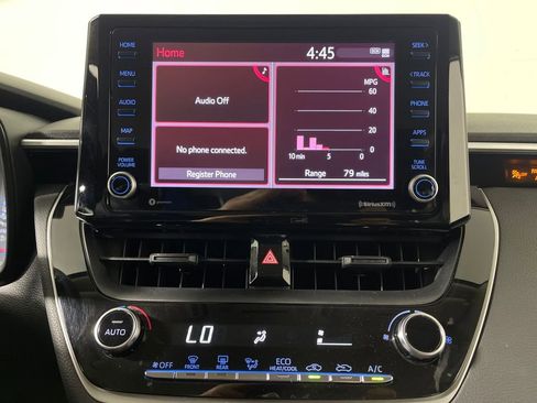 Used 2022 Toyota Corolla LE image 23