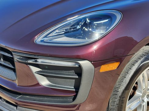 Used 2024 Porsche Macan image 8