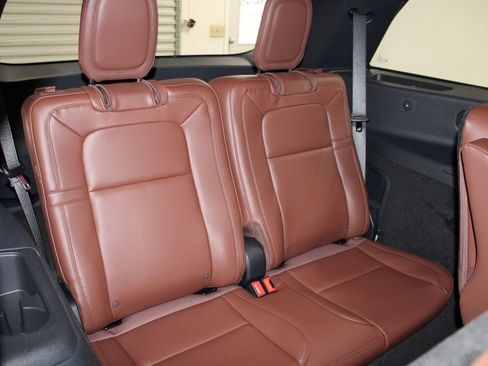 New 2026 Lincoln Aviator Reserve image 33