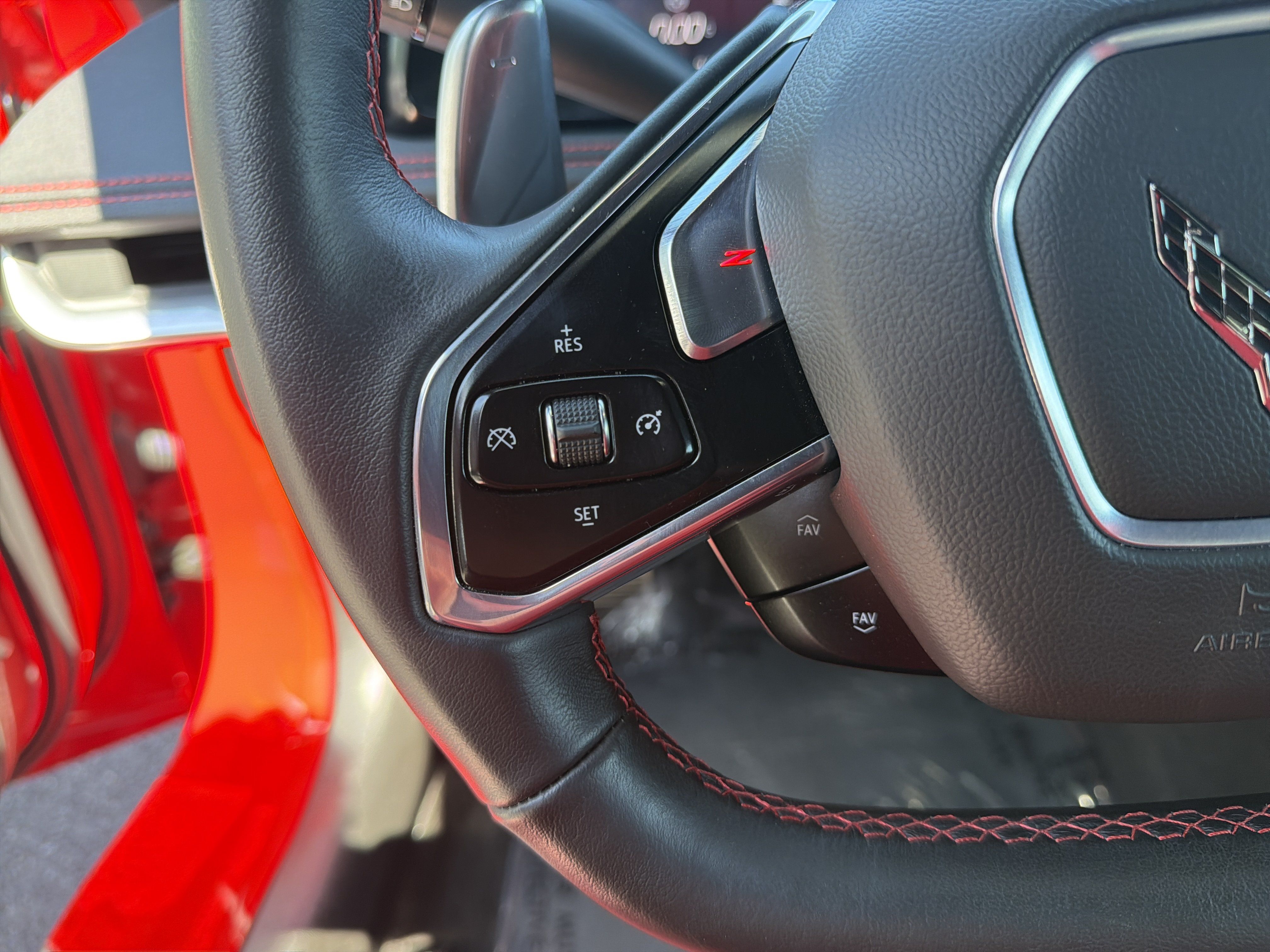 Used 2022 Chevrolet Corvette Stingray Coupe w/ Z51 Performance Package RWD image 19