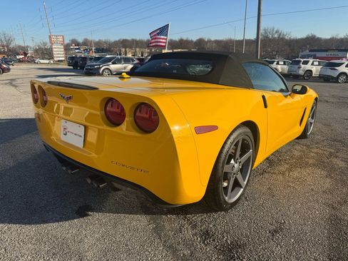 Used 2005 Chevrolet Corvette Convertible w/ Preferred Equipment Group image 3