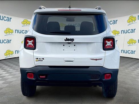 Used 2023 Jeep Renegade Trailhawk image 5