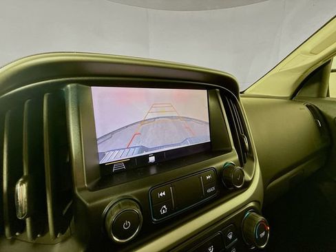 Used 2020 Chevrolet Colorado LT w/ Safety Package image 14