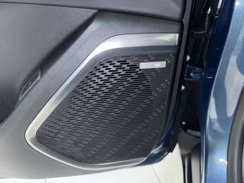 Used 2025 Buick Enclave Preferred image 4