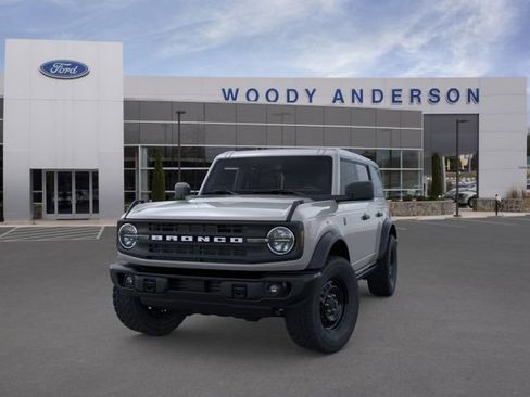 New 2026 Ford Bronco Big Bend w/ Black Diamond Package AWD/4WD image 2