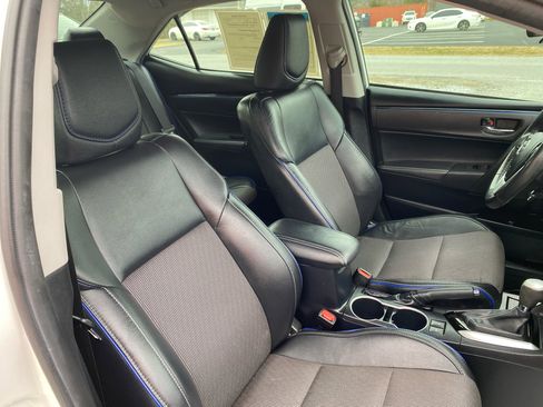 Used 2017 Toyota Corolla SE image 8