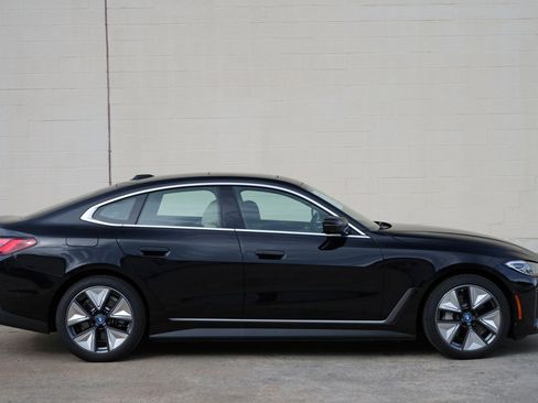 Used 2024 BMW i4 eDrive35 w/ Premium Package RWD image 57