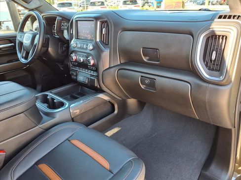 Used 2023 GMC Sierra 2500 AT4 w/ Gooseneck/5TH Wheel Package image 9