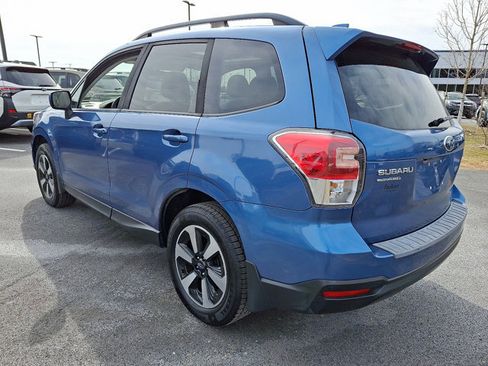 Used 2017 Subaru Forester 2.5i Premium image 5