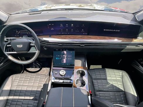 Certified 2026 Cadillac Escalade Platinum Sport w/ LPO, ONYX Package image 7