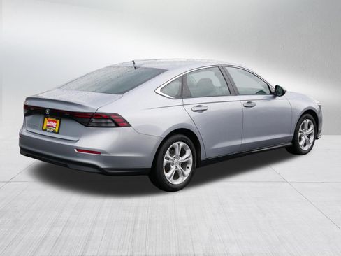 Used 2023 Honda Accord LX image 7