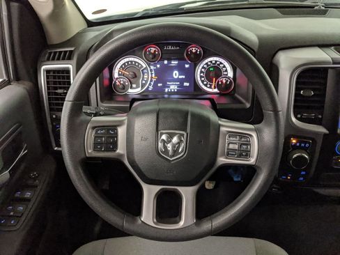 Used 2022 RAM 1500 Classic SLT w/ Electronics Group image 9