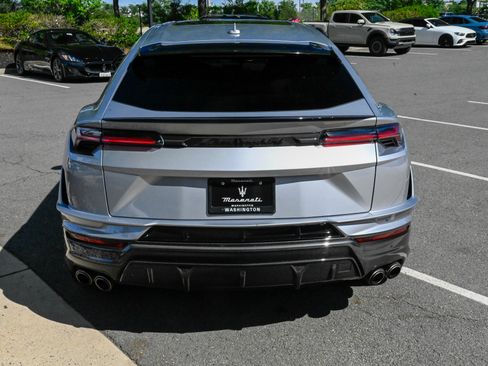 Used 2024 Lamborghini Urus Performante AWD/4WD image 6