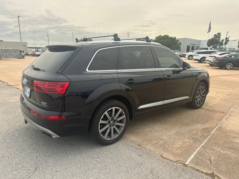 Used 2017 Audi Q7 3.0T Premium Plus w/ Premium Plus Package AWD/4WD image 4