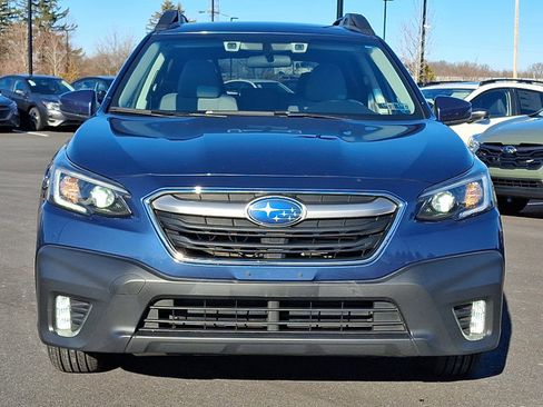 Used 2021 Subaru Outback Premium image 2